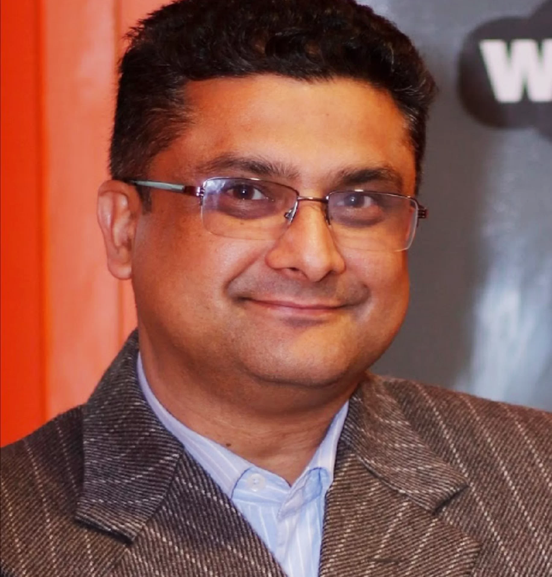 Dr. PRANAYA KHANAL( B.D.S, M.D.S)